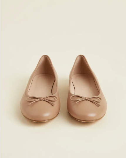 Mocassins en cuir beige avec noeud